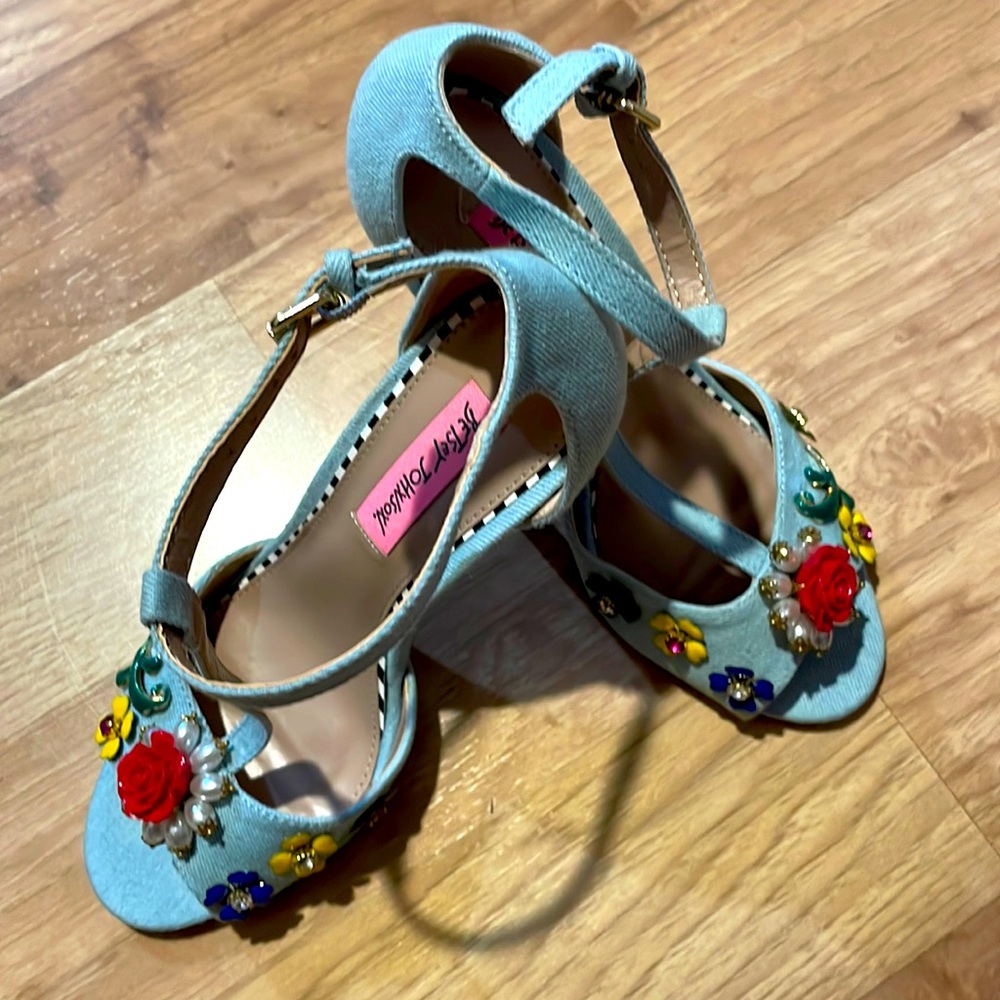 Beautiful Betsy Johnson shoes! Bejeweled!